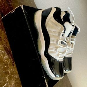 Jordan 11 Retro Lows GG